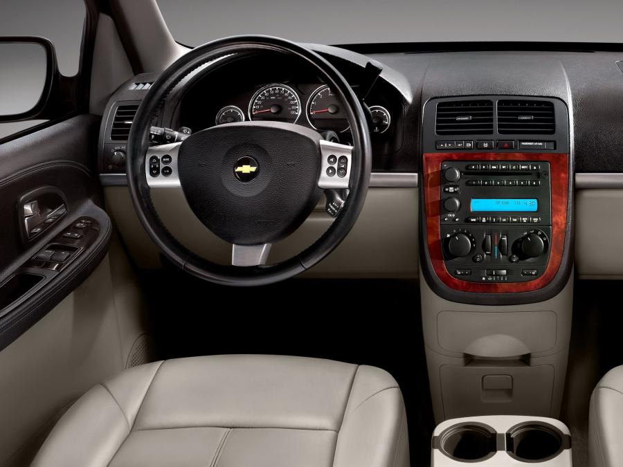  Chevrolet Uplander 2005 года  (фото 8 из 13)